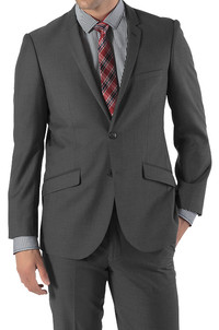 Příklad outfitu s šedou košilí Příklad outfitu s šedou košilí